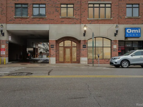 220 Mac Ave APT 209, East Lansing, MI 48823