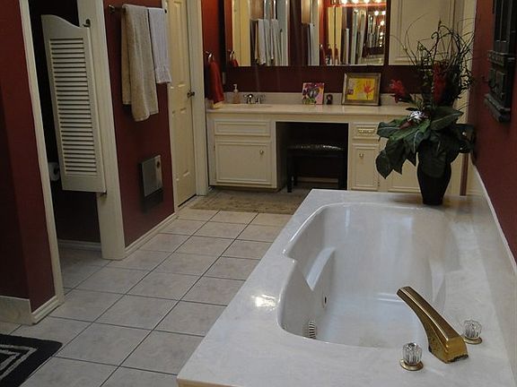 5th image of 5500 Cypress Ct