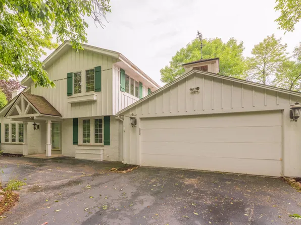 5214 S Sandy Bch, Belgium, WI 53004