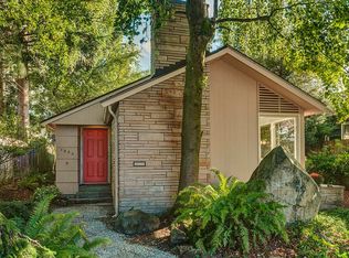 1035 NE 96th St, Seattle, WA 98115