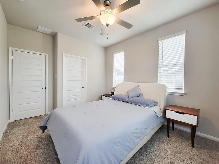 1510 Lakeline Oak Dr — Photo 34