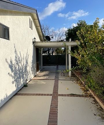 4th image of 5122 Dutcher Ave
