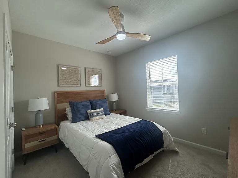 Brandon Lakes Dr — Photo 17