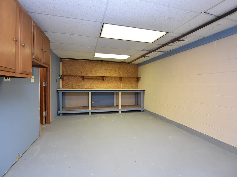 53 Odaniel Ave — Photo 25