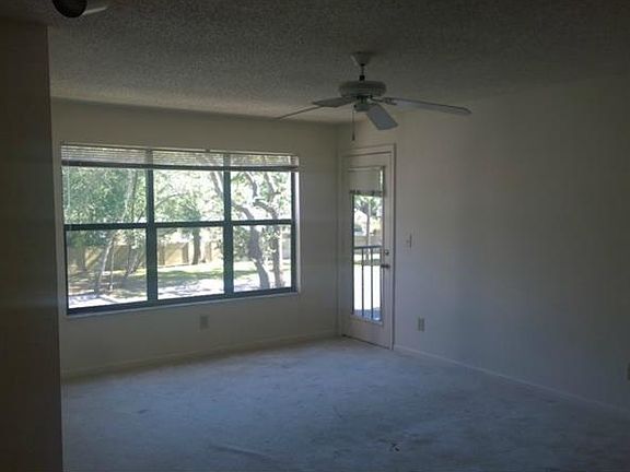 3rd image of 8694 Key Biscayne Dr APT 202