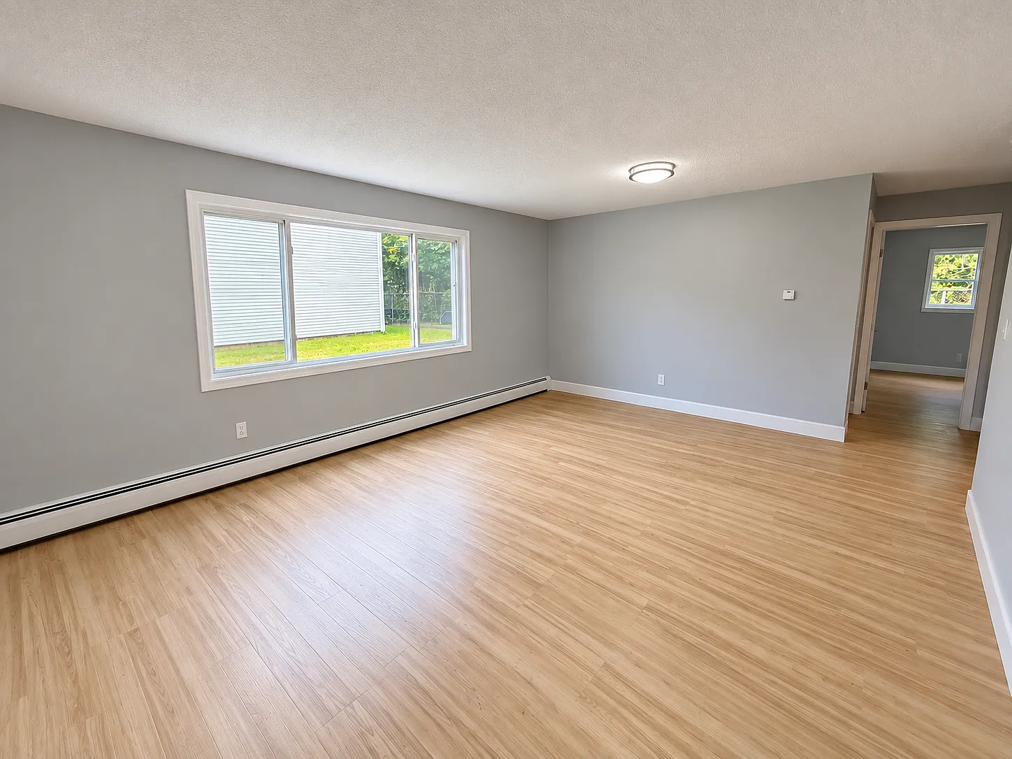 2 bed, 700 sqft, $2,500 — Photo 4
