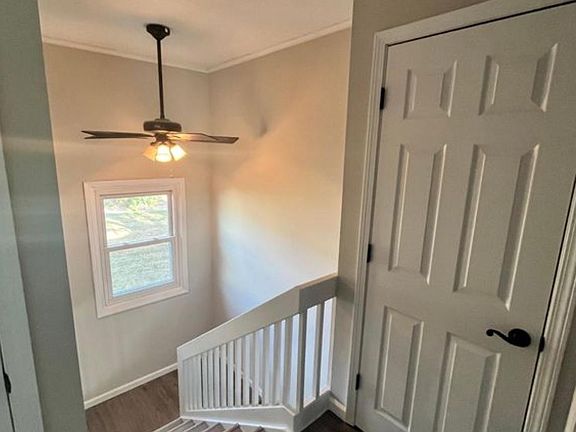 5th image of 126 Carmel Woods Dr