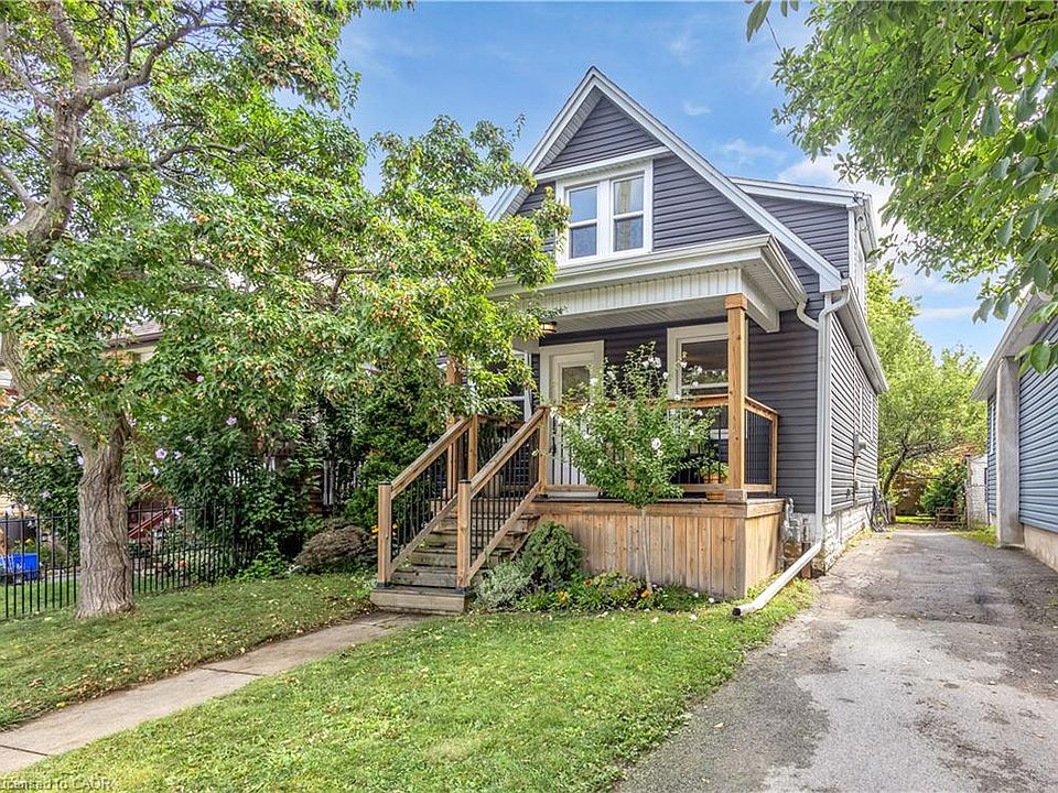 1st image of 16 Wexford Ave N