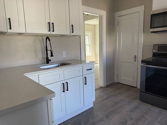 4th image of 68 Ash St #2