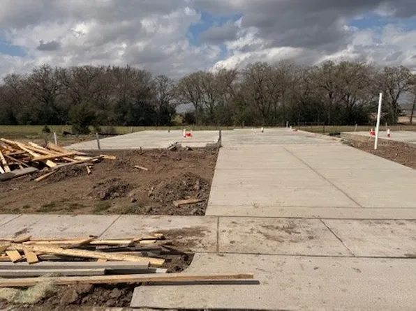 10652 Knox Landing Dr, College Station, TX 77845