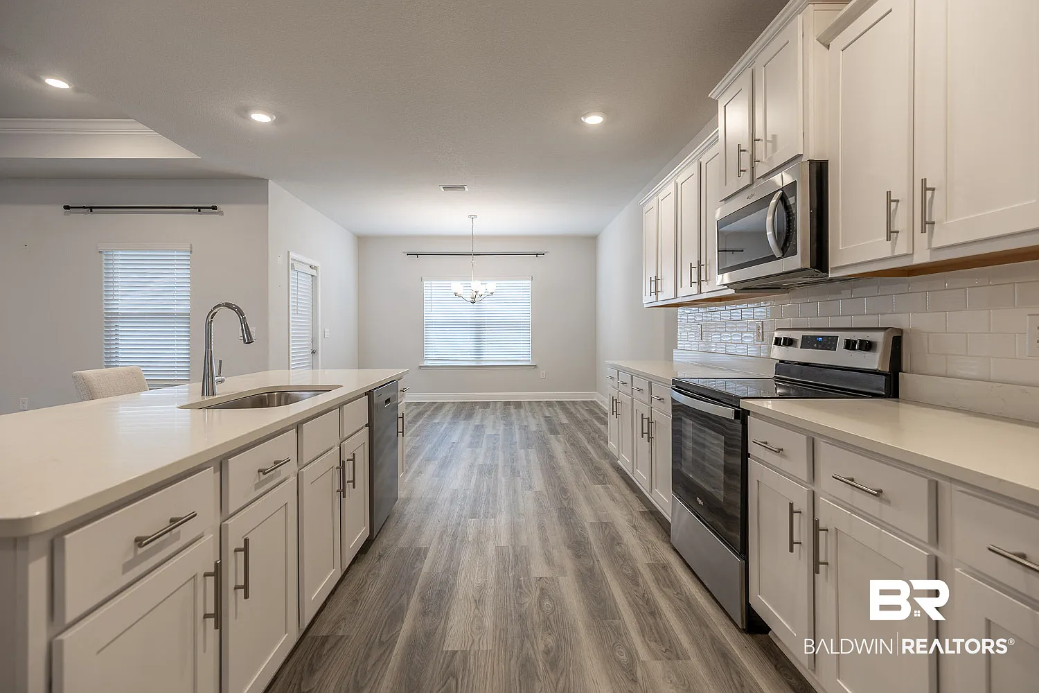 4 bed, 3.0 bath, 2478 sqft, $2,950 — Photo 3