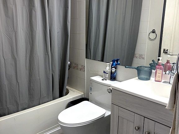 5th image of 3455 Ascot Pl #205