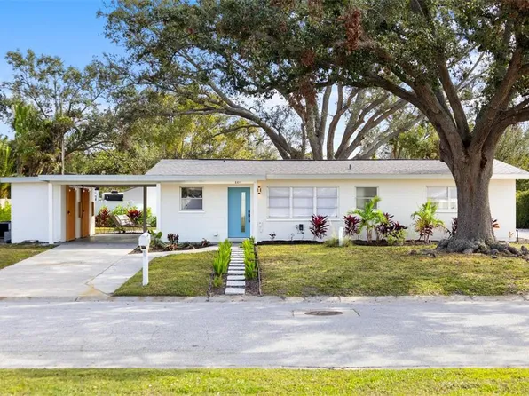 2211 Tuttle Ter, Sarasota, FL 34239