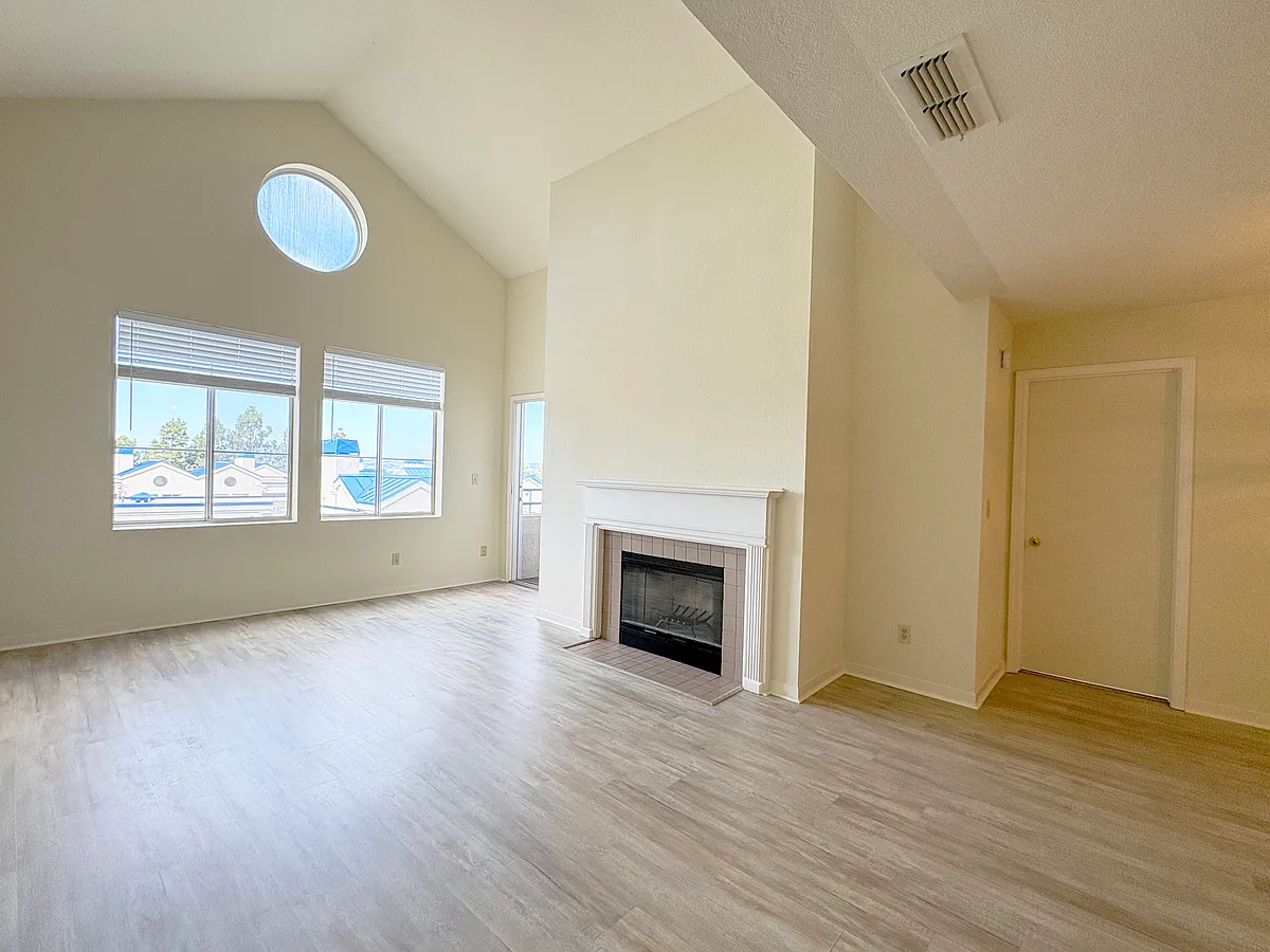 Building Photo - 535 Pierce St #5411
