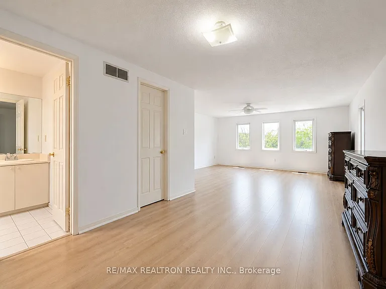 10 Pinewood Dr — Photo 27