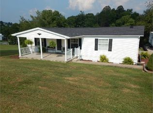 565 Washburn St, Harrisville, WV 26362