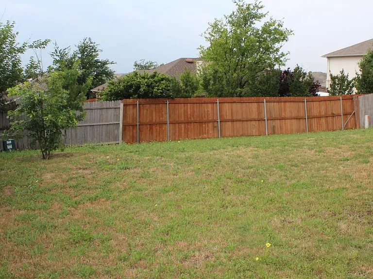 310 Katydid Ct — Photo 10