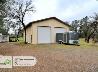10560 Old Oregon Trl, Redding, CA 96003