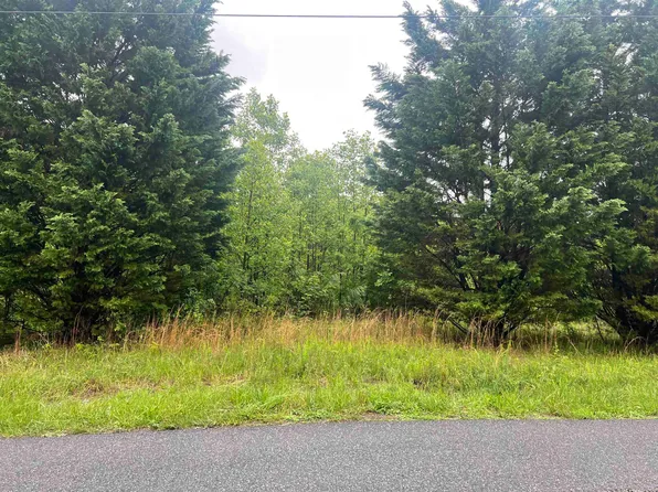 Nemmo Rd, Vinton, VA 24179