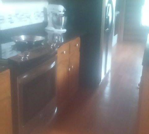 Granite counter tops.