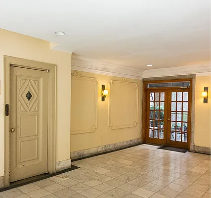 Sold by Washington Realty Corp. | media 10