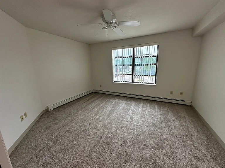 100 E Main St #323 — Photo 4