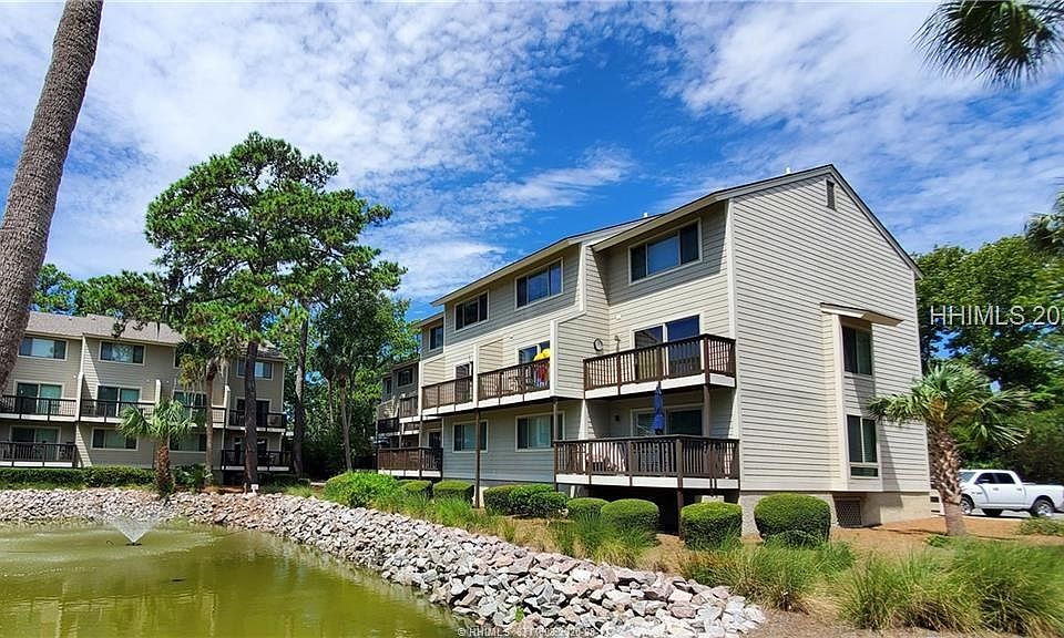 2nd image of 9 Tanglewood Dr APT 1004