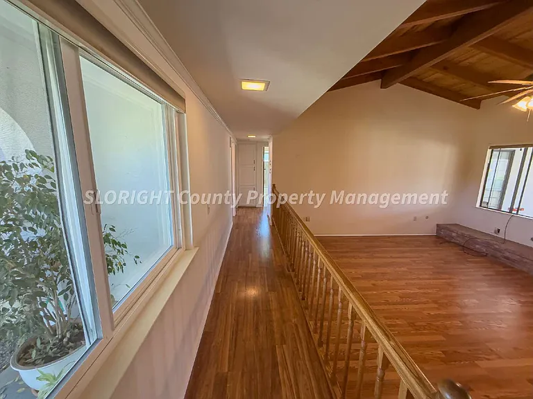 204 Ruby Ln — Photo 17