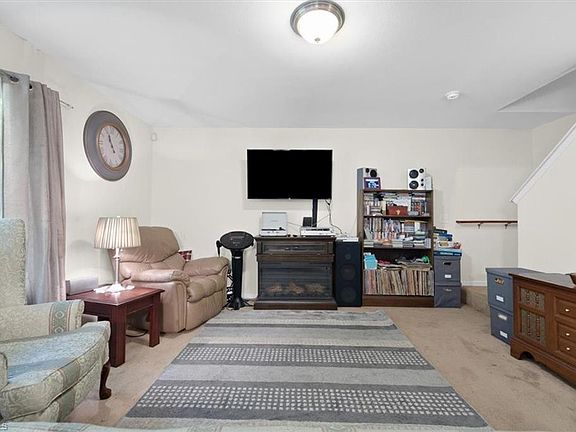 4th image of 2304 Deerbrook Forest Ln