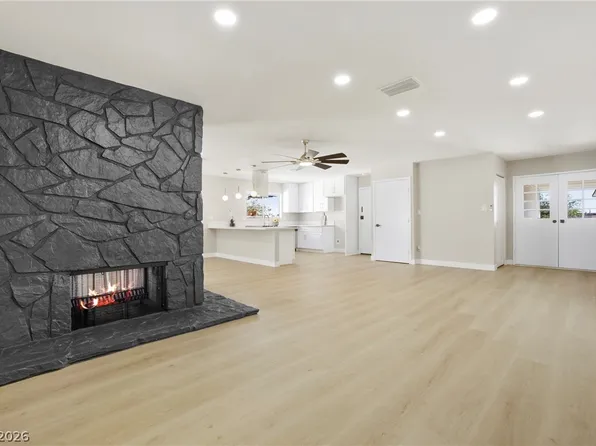 324 Lakehurst Rd, Las Vegas, NV 89145