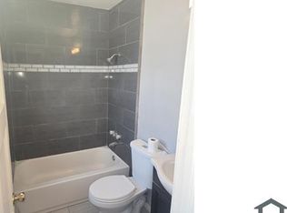 1770 Walnut Ave APT 4, Long Beach, CA 90813