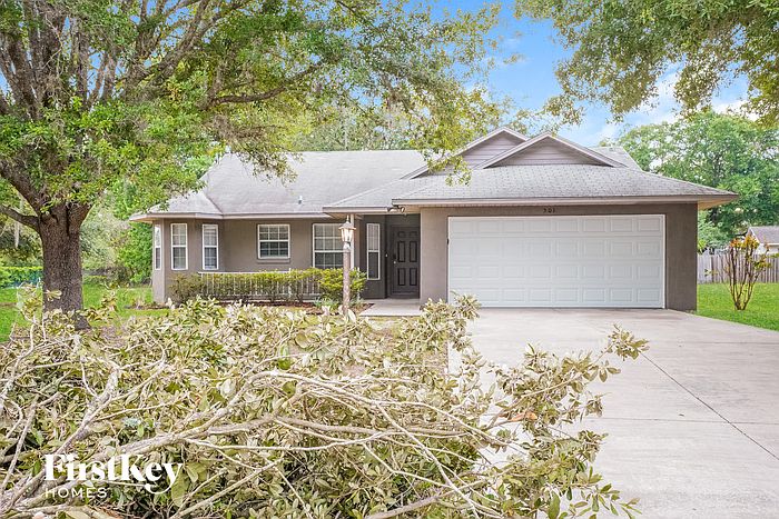 1st image of 501 Dorothy Cir