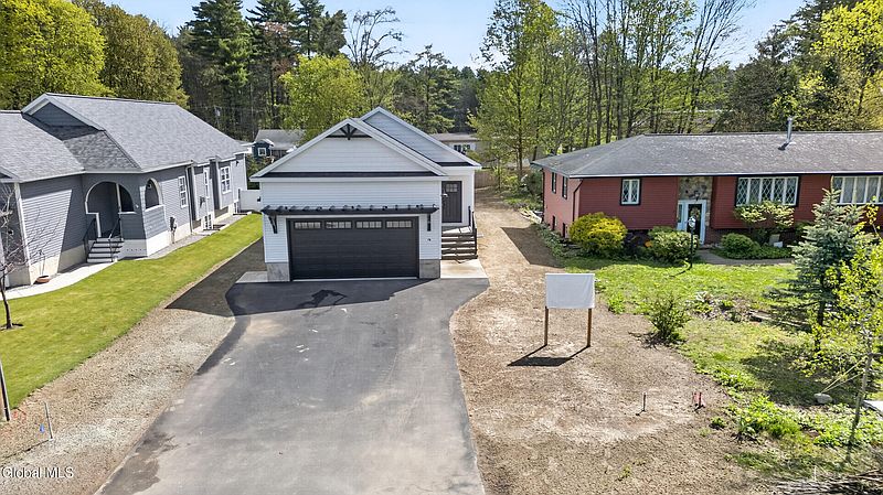 3rd image of 7B Parkview Avenue