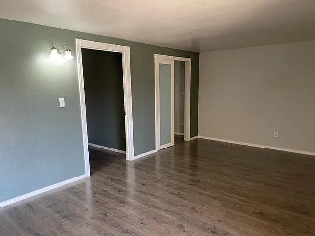 2524 El Paradiso — Photo 9