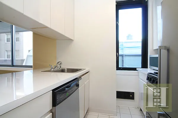 Rented by Halstead Real Estate | media 4