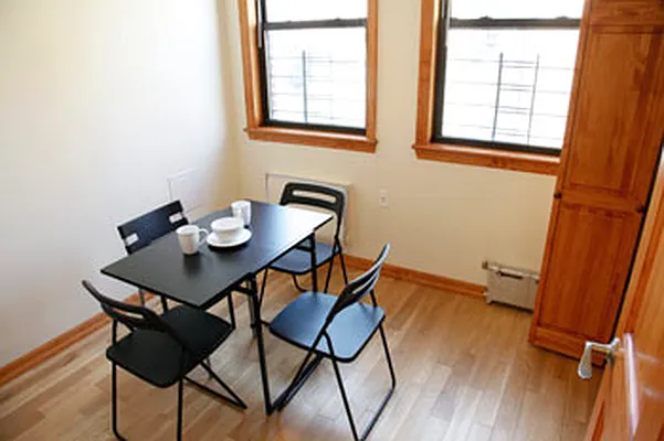 Rented by Easy Rental LLC | media 102