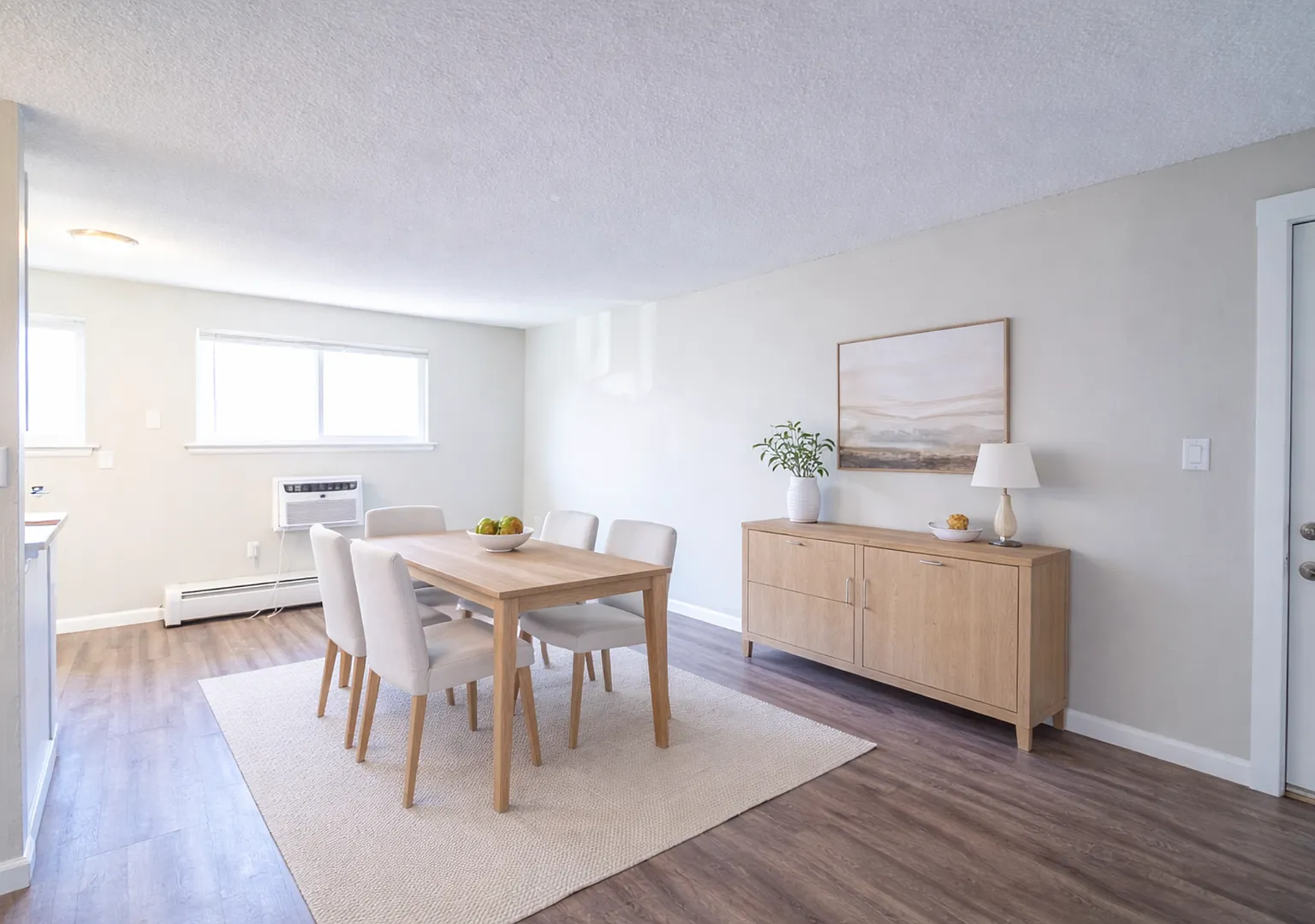 Hawk Point Apartments — Photo 2