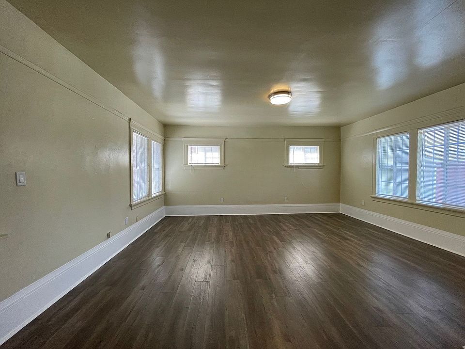 2535 Wallace St, Oakland, CA 94606 Zillow