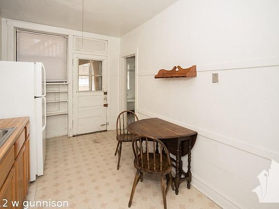 5th image of 2612 W Gunnison St #712