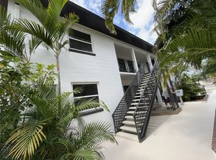 327 26th Ave N #2, Saint Petersburg, FL 33704