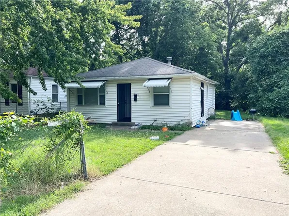 8013 Montgall Ave, Kansas City, MO 64132