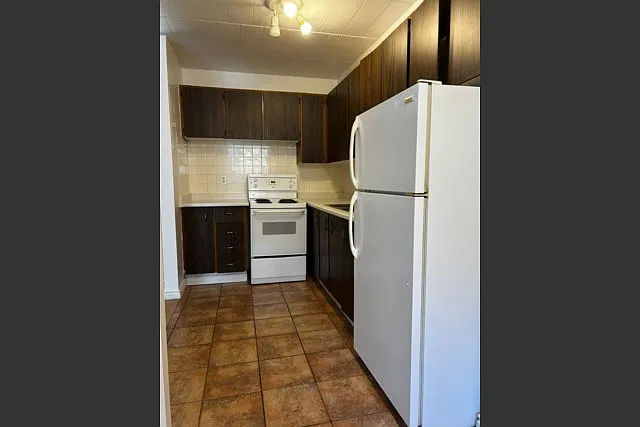 652 Macdonald Ave #209 — Photo 5