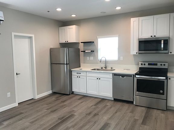 3rd image of 4265 35th St