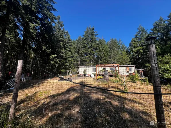 1705 Lewis Road W, Seabeck, WA 98380