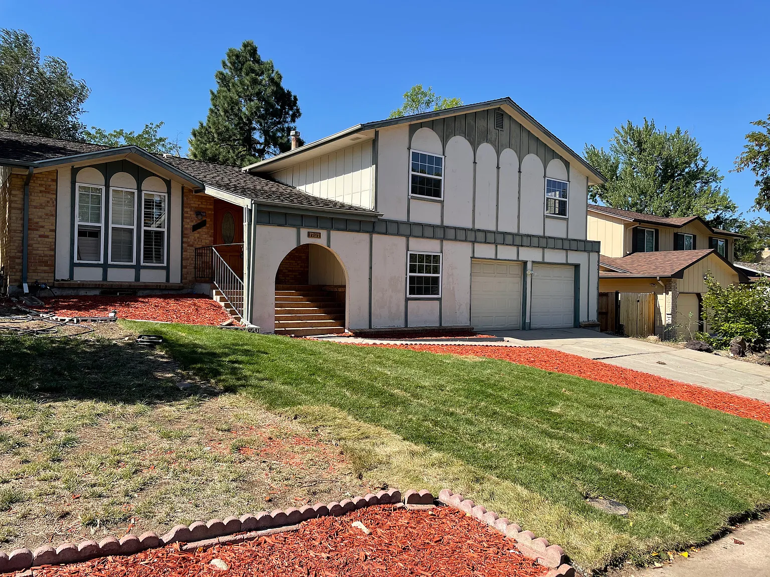 1737 S Nile Ct — Photo 1