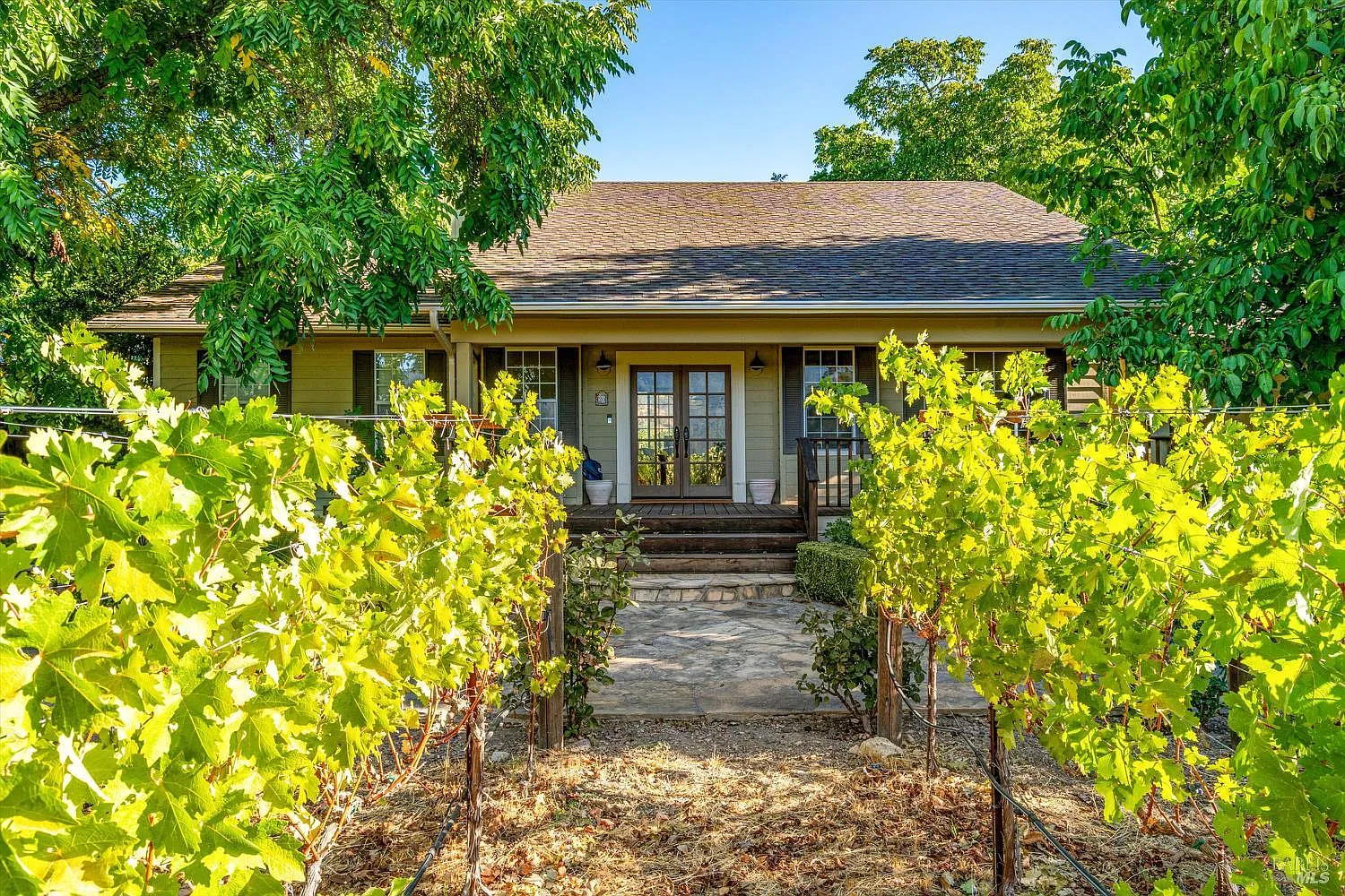 4 bed, 2425 sqft, $10,000 — Photo 4