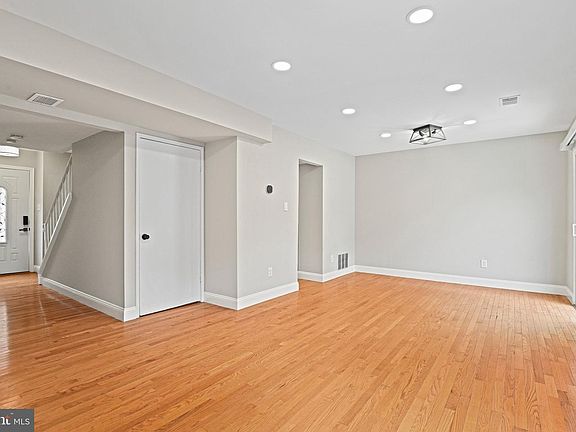 4th image of 5014 Tibbitt Ln