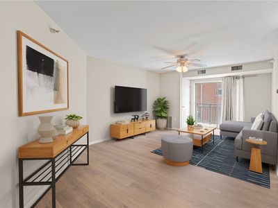 332 S Linn St APT 216, Iowa City, IA, 52240