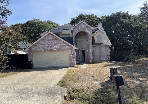 1st image of 108 Indian Oaks Trl