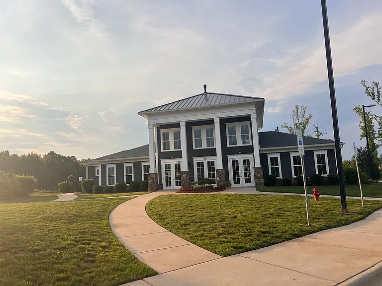 8185 Kennesaw Dr — Photo 39